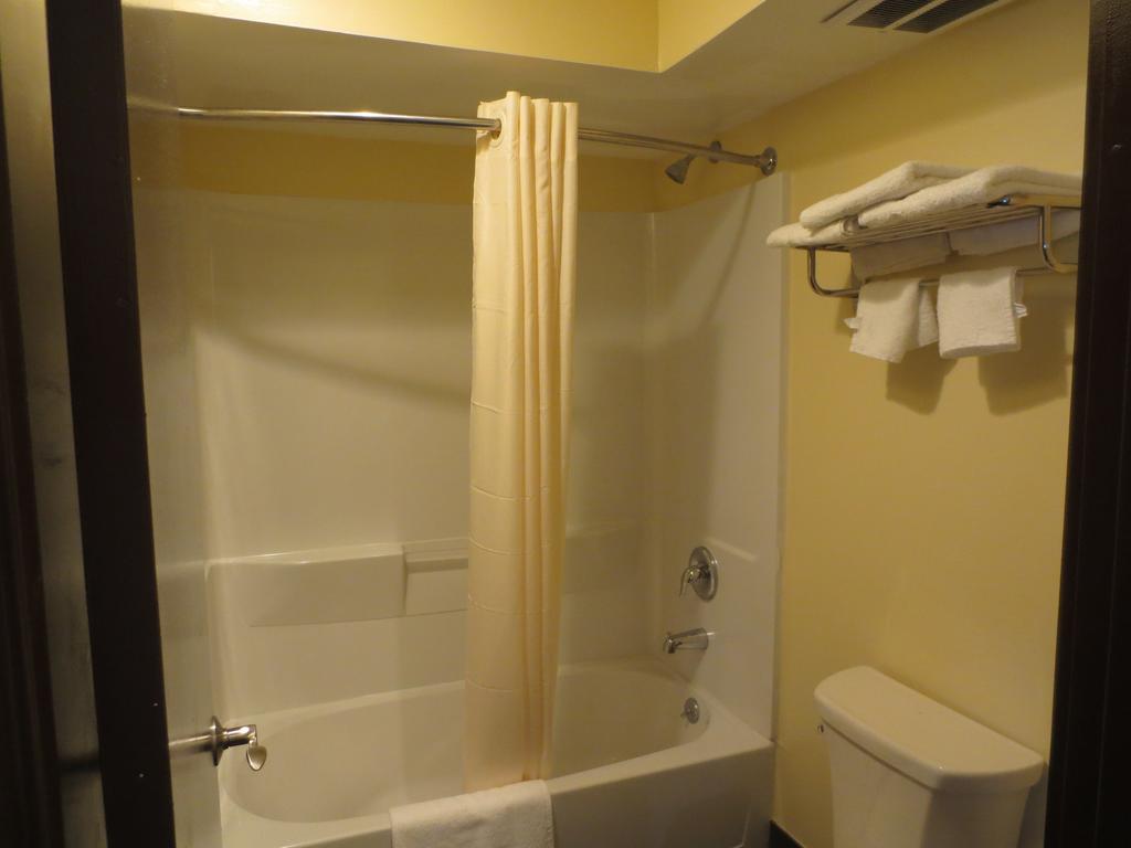 Brick Motor Inn الغرفة الصورة